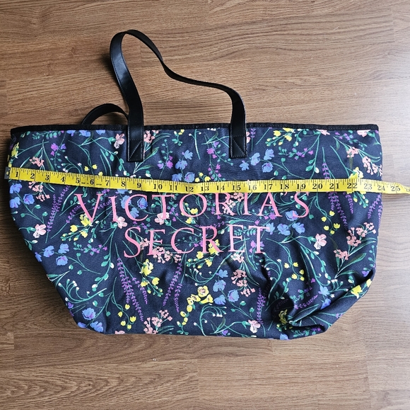 Victoria's Secret Large Zippered Black Pink Floral Weekend Getaway Tote Handbag - Picture 6 of 10